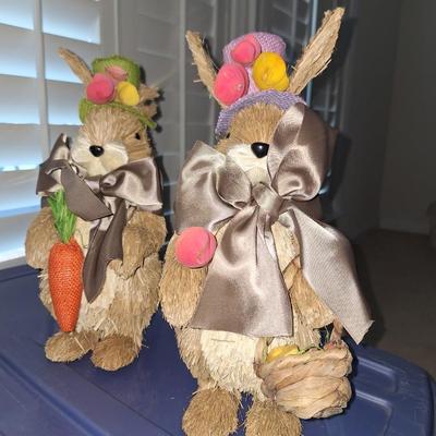 2 Easter BUnnies