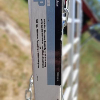 Haul Master 1500 LB// Capacity Tri fold Aluminum Ramp - appears like new -