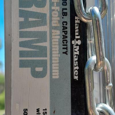 Haul Master 1500 LB// Capacity Tri fold Aluminum Ramp - appears like new -