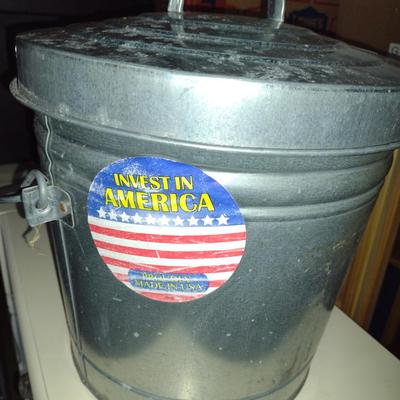 Galvanized Bucket with Lid (Tall)