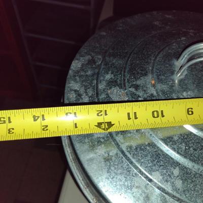 Galvanized Bucket with Lid (Tall)