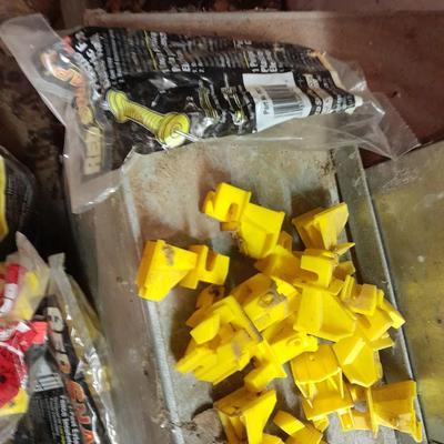 Electric fence insulators - wire - and more