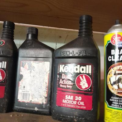 Kendall SAE 30 Dual Action Car oil and new cans of brake cleaner