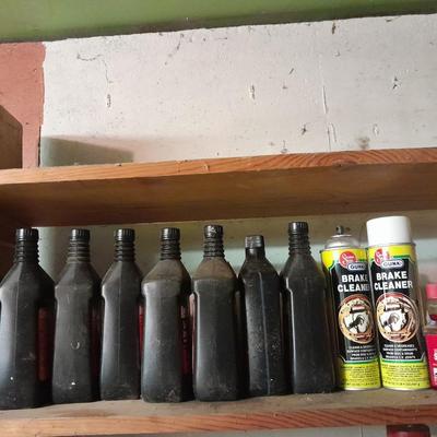 Kendall SAE 30 Dual Action Car oil and new cans of brake cleaner