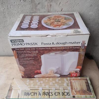 Waring Primo Pasta - Pasta & Dough maker with Pasta drying rack