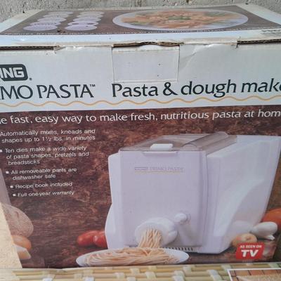 Waring Primo Pasta - Pasta & Dough maker with Pasta drying rack