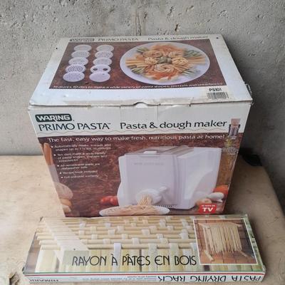 Waring Primo Pasta - Pasta & Dough maker with Pasta drying rack