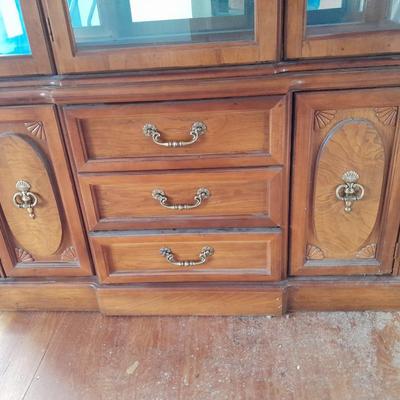 Nice small Bassett light up two-piece China hutch with glass shelves