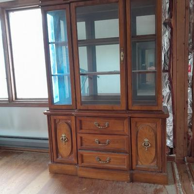 Nice small Bassett light up two-piece China hutch with glass shelves