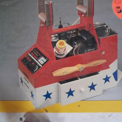 Quality Kits Field Buddy - Model airplane Field box