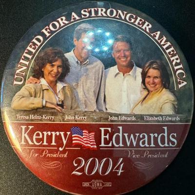 2004 Kerry / Edwards political button