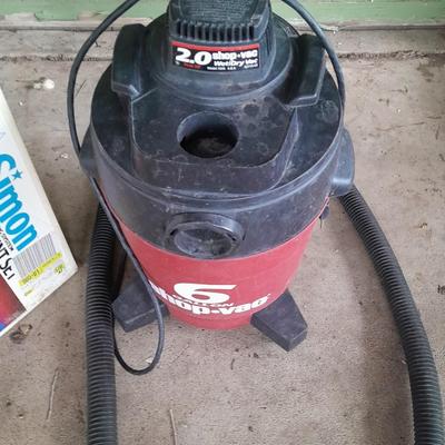 6 -Gallon Shop Vac with Simon vacuum attachments
