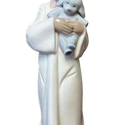 Lot 69: LLADRO - My Cuddly Puppy - Retired 2005
