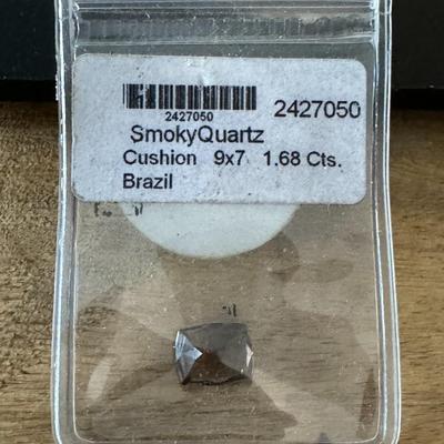 Smokey Quartz / Cushion cut / 1.68 CTs