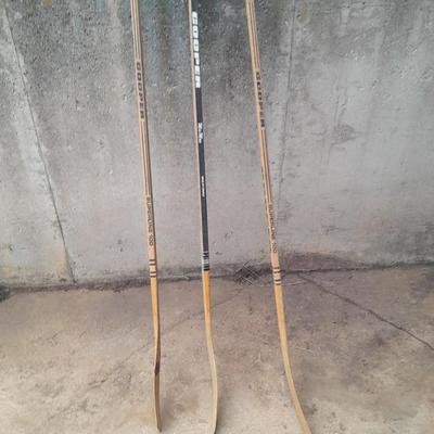 Three vintage wooden Hockey Sticks - Cooper Subline 100 = Mic Mac - Left 5