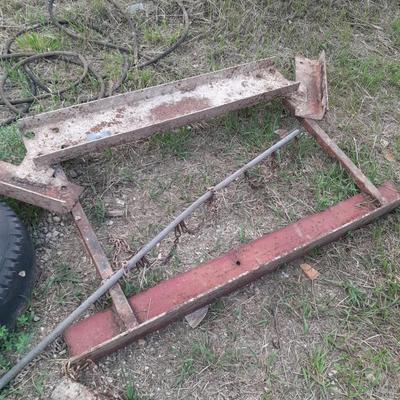 Steel farm-made drag bar