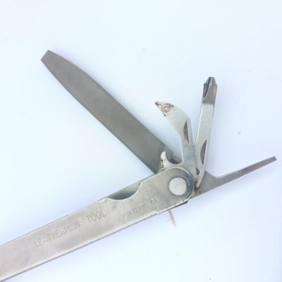 Case Pocket knife and Leatherman tool with sheath