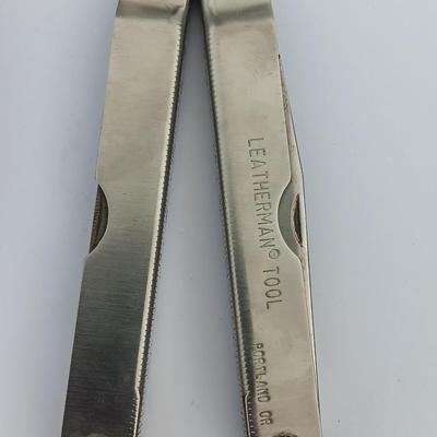 Case Pocket knife and Leatherman tool with sheath