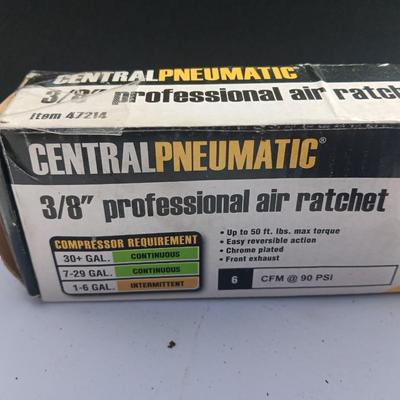 New in box Central Pneumatic 3/8" Professional air Rachet
