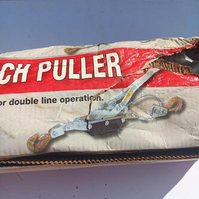 4000 # Cable Winch Puller with leather gloves New with damaged box -