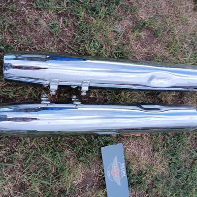 Brand new Harley Davidson exhaust - shipped from Harley Davidson inc.