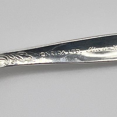 ONEIDA ~ Ballad-Country Lane ~ 1953-Silver Plate ~ 5 Pc Service For 8**