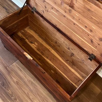 Solid Wood Mahogany Cedar Chest ~ *Read Details