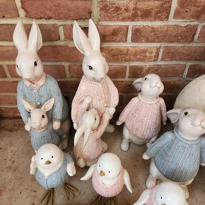 Rabbits Chicks Yard Art Decor