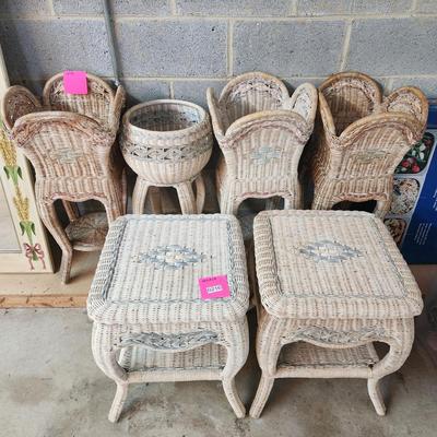 Lot of Wicker Planter Plant Stands Side Tables