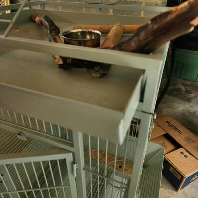 Prevue Hendryx Large Bird Cage
