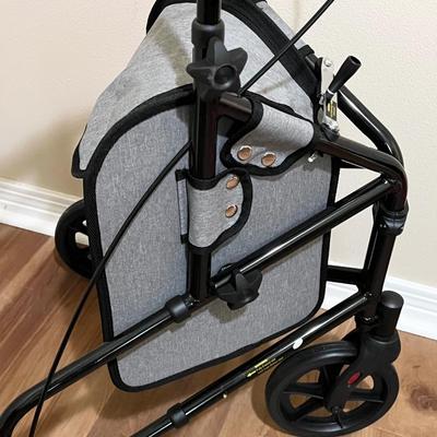 VIVE ~ Tri-Rollator ~ New