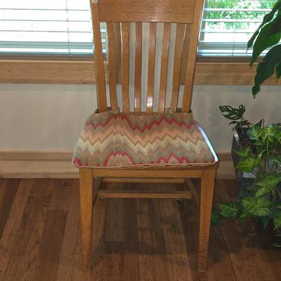 Beautiful Slat Back Dining Chair