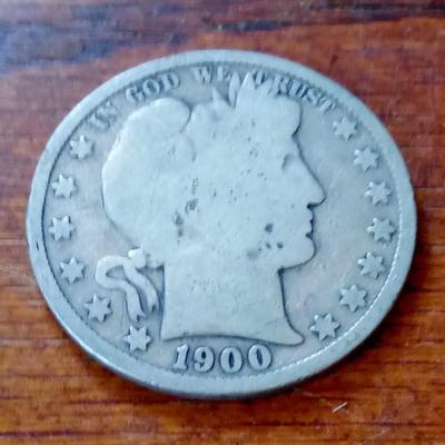 LOT 86 1900 HALF DOLLAR