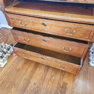 Vintage Solid Wood Oak Cylinder Secretary Pull out Writing top