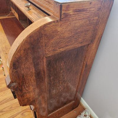 Vintage Solid Wood Oak Cylinder Secretary Pull out Writing top