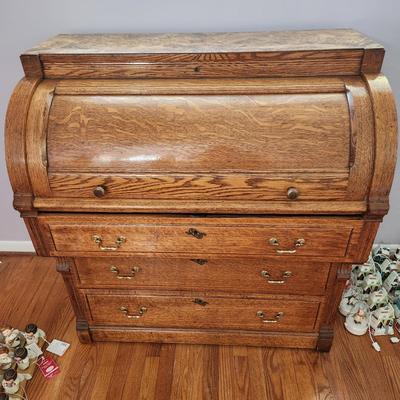 Vintage Solid Wood Oak Cylinder Secretary Pull out Writing top