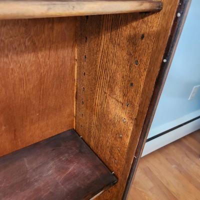 Tiger Oak Curio Cabinet Adjustable Shelves Mirror Top 46x12x69