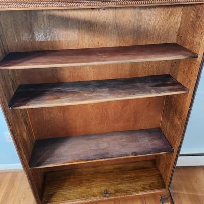 Tiger Oak Curio Cabinet Adjustable Shelves Mirror Top 46x12x69
