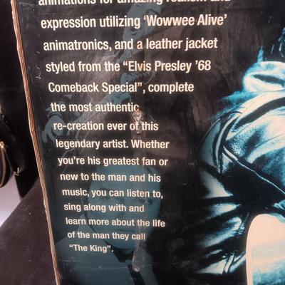WOWWEE LIFESIZE & LIFELIKE SINGING AND TALKING ELVIS PRESLEY BUST