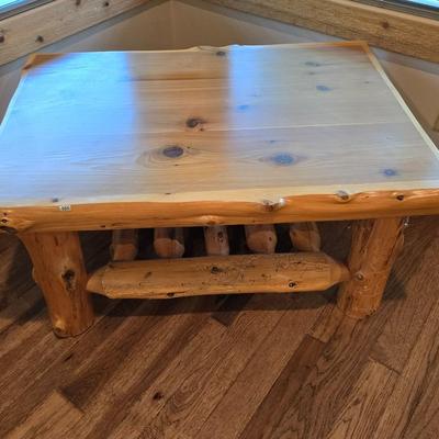 Pine wood Corner Table