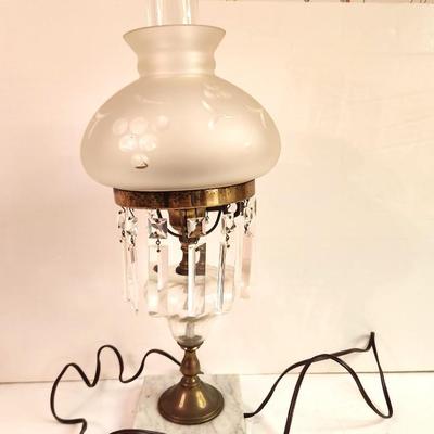 Lot #6 Vintage Boudoir Lamp with crystal Accents