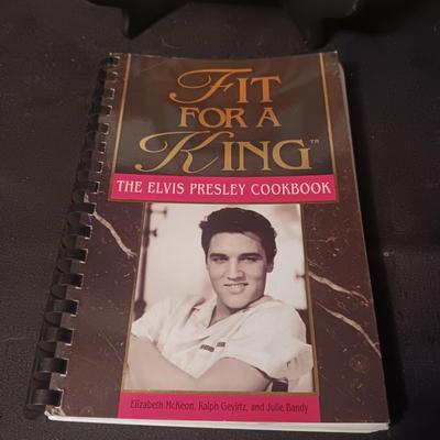 2 ELVIS PRESLEY COOK BOOKS