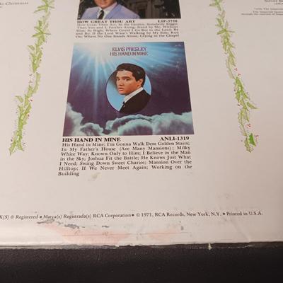 2 ELVIS PRESLEY VINYL RECORD ALBUMS