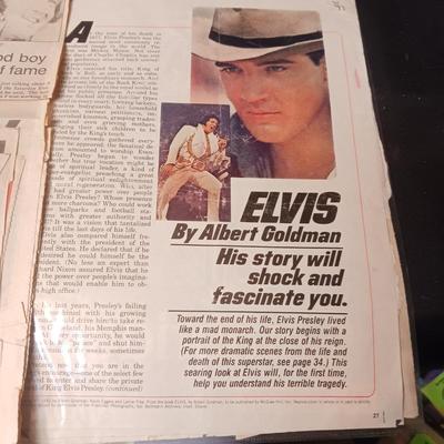 ELVIS NEWSPAPER AND MAGAZINE ARTICLES