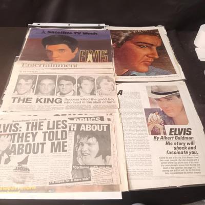 ELVIS NEWSPAPER AND MAGAZINE ARTICLES