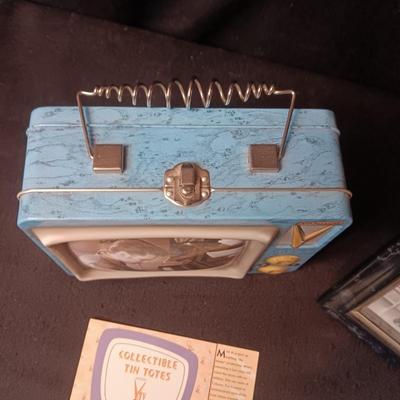 COLLECTIBLE ELVIS TIN TOTE AND A FRAMED PHOTO