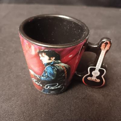 ELVIS PRESLEY SHOT GLASS AND A BUTANE LIGHTER THAT WORKS!
