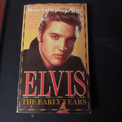ELVIS IN MAGAZINES