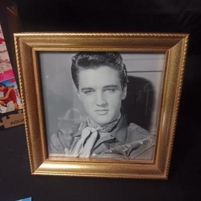 SEALED ELVIS JIGSAW PUZZLE, FRAMED PHOTO & POSTCARD