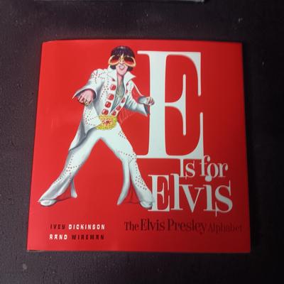4 BOOKS ON ELVIS